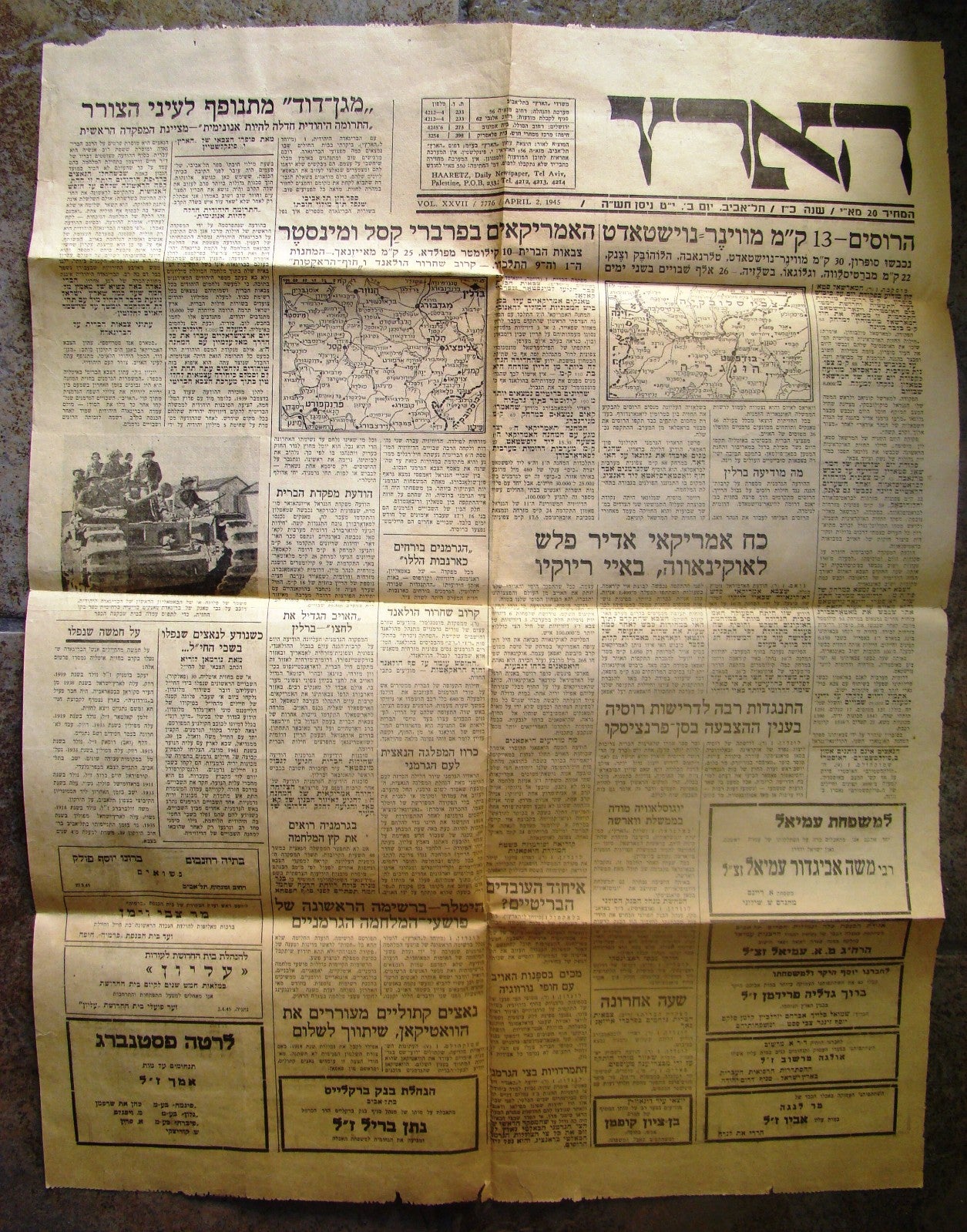 Newspaper Palestine jewish judaica Haaretz ww2 april 2, 1945 The allies victory