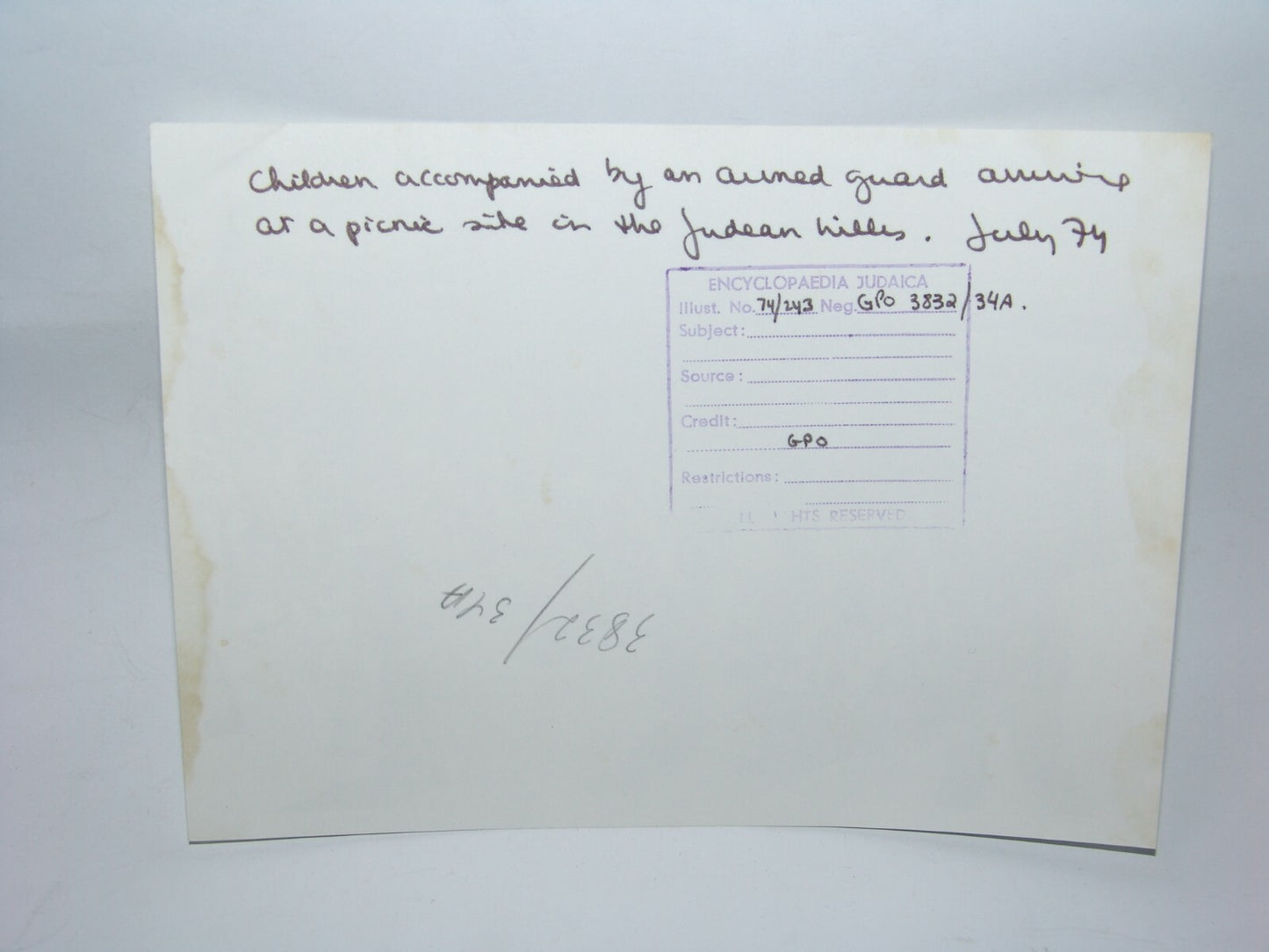 Photo Jewish bu israel israeli Judeah EGGED company children armed guard 1974