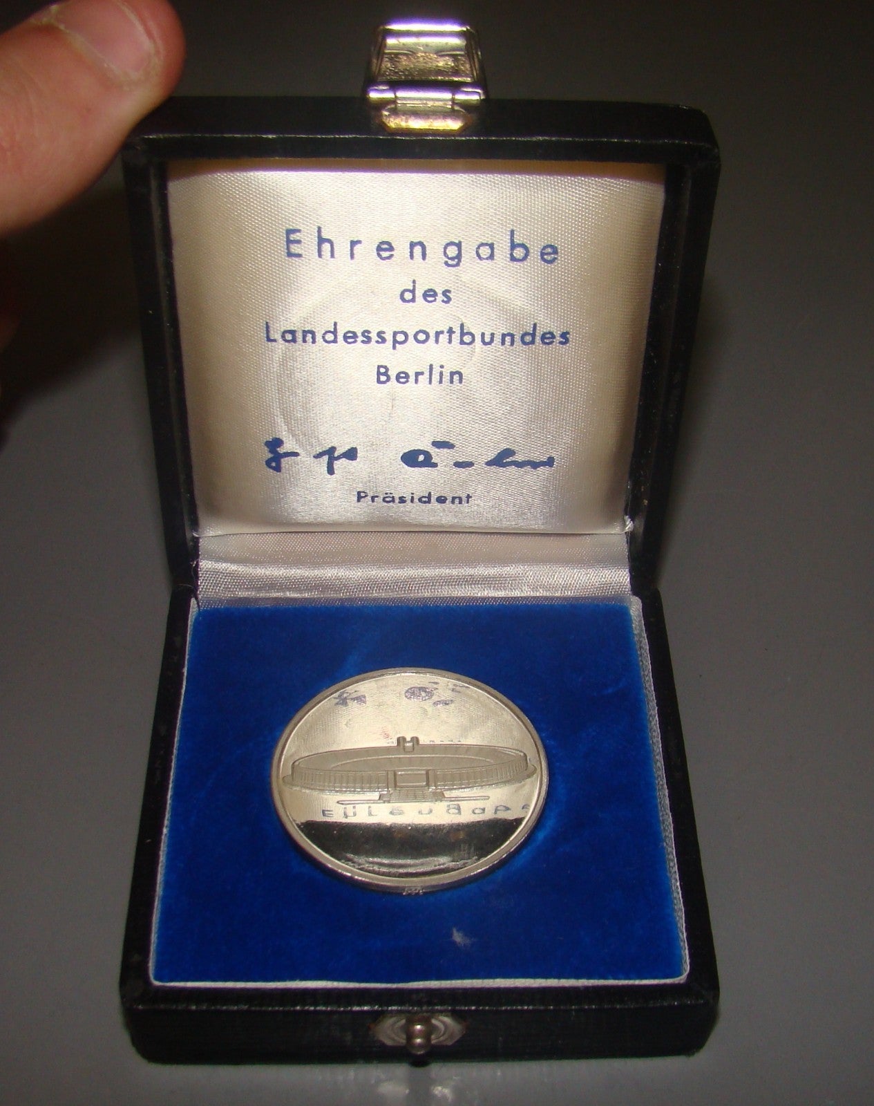 Germany Der Landessportbund Berlin Silver Medal Award Honor 1980 Olympic +Case