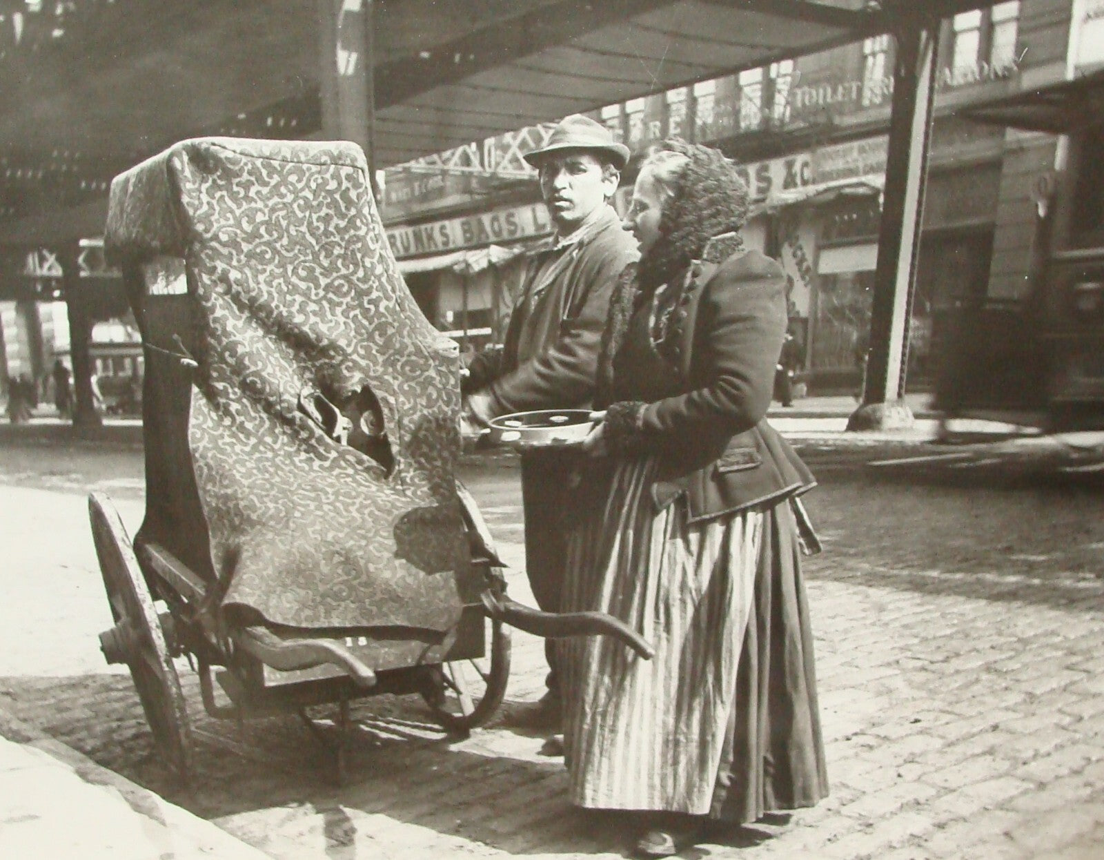Photo Print 1897 American United States New York Jewish Judaica ? Organ Grinder