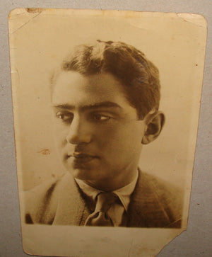 Descriptive image text