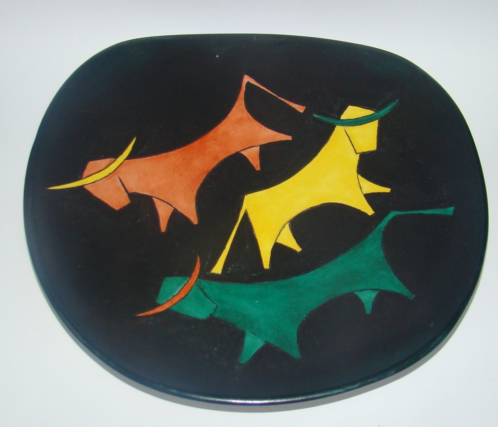 Hungary Hungarian Ceramic Pottery Trio of Bulls Wallplate Plate Hanging