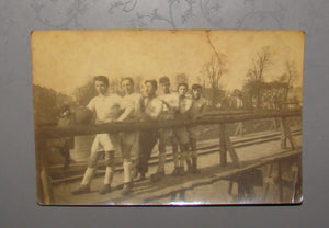 Descriptive image text