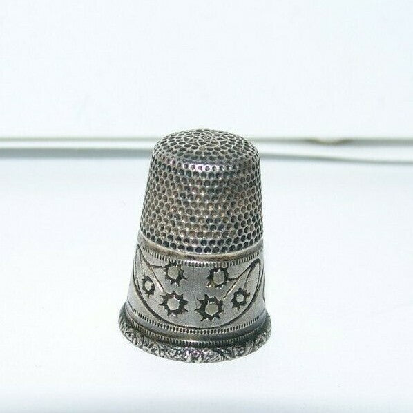 antique decorated silver 800 ? Art Nouveau thimble small signature signed marked