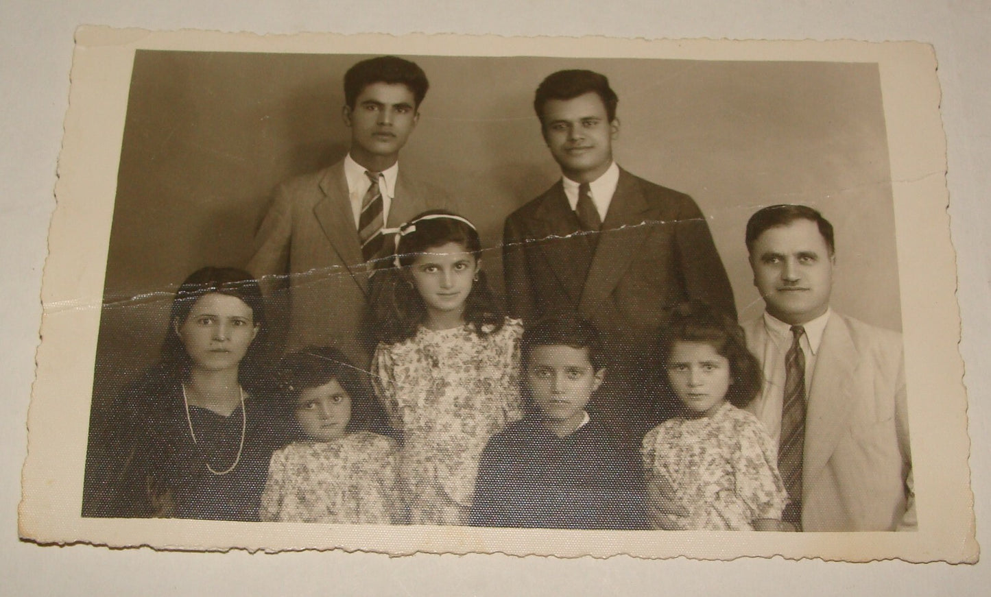 Photo Jewish Judaica 1946 Iran Persia Teheran Jews Family