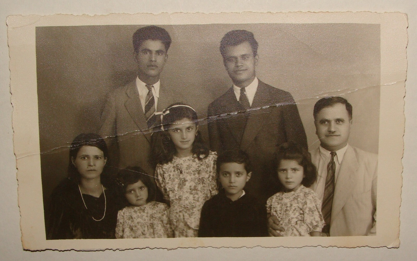 Photo Jewish Judaica 1946 Iran Persia Teheran Jews Family