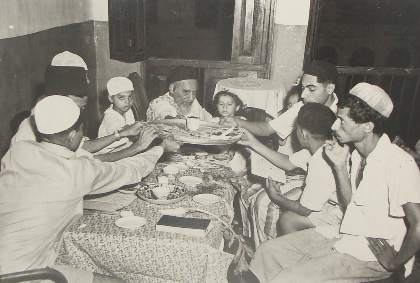 Photo Print Jewish Ad , Judaica Yemenite Jews Aden Yemen 1949 Passover Pesach