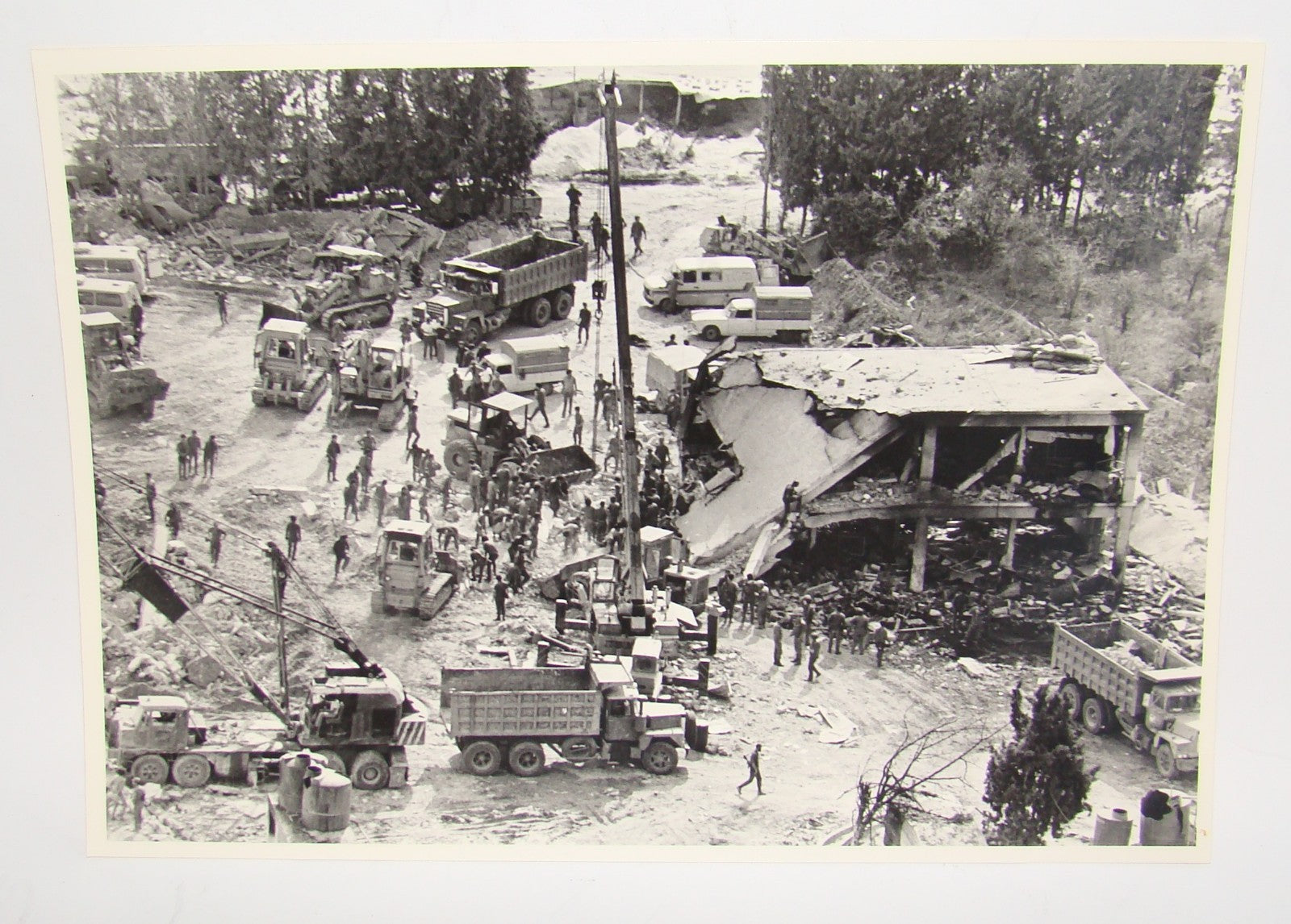 Israel Army Jewish IDF Lebanon War 1983 Tyre Terrorist Bomb Press Photo GPO