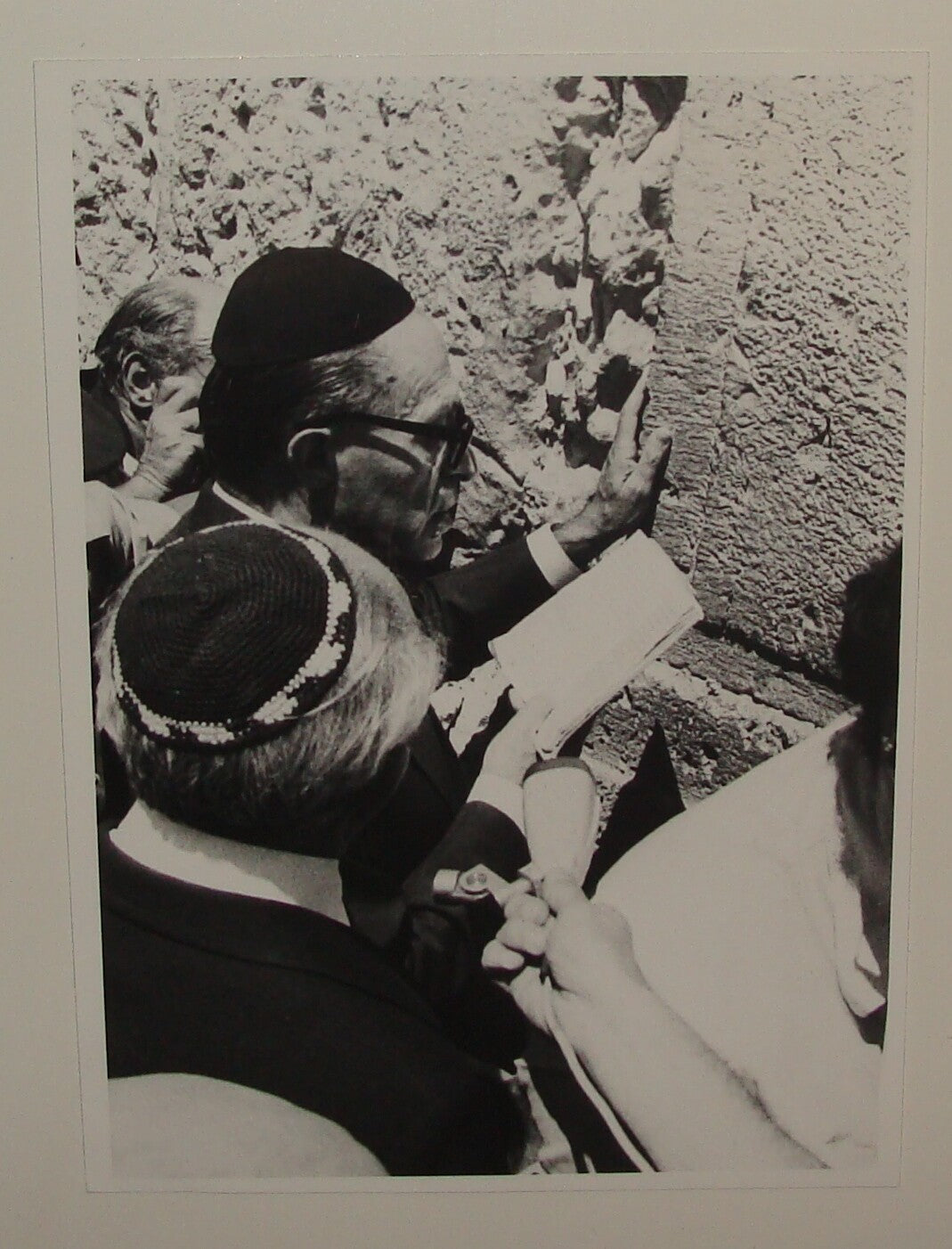 Pol Photo Print Jewish Judaica 1977 Prime Minister Menachem Begin Jerusalem Wall