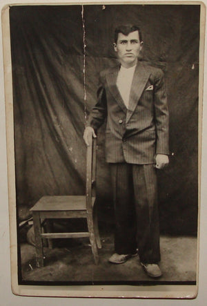 Descriptive image text