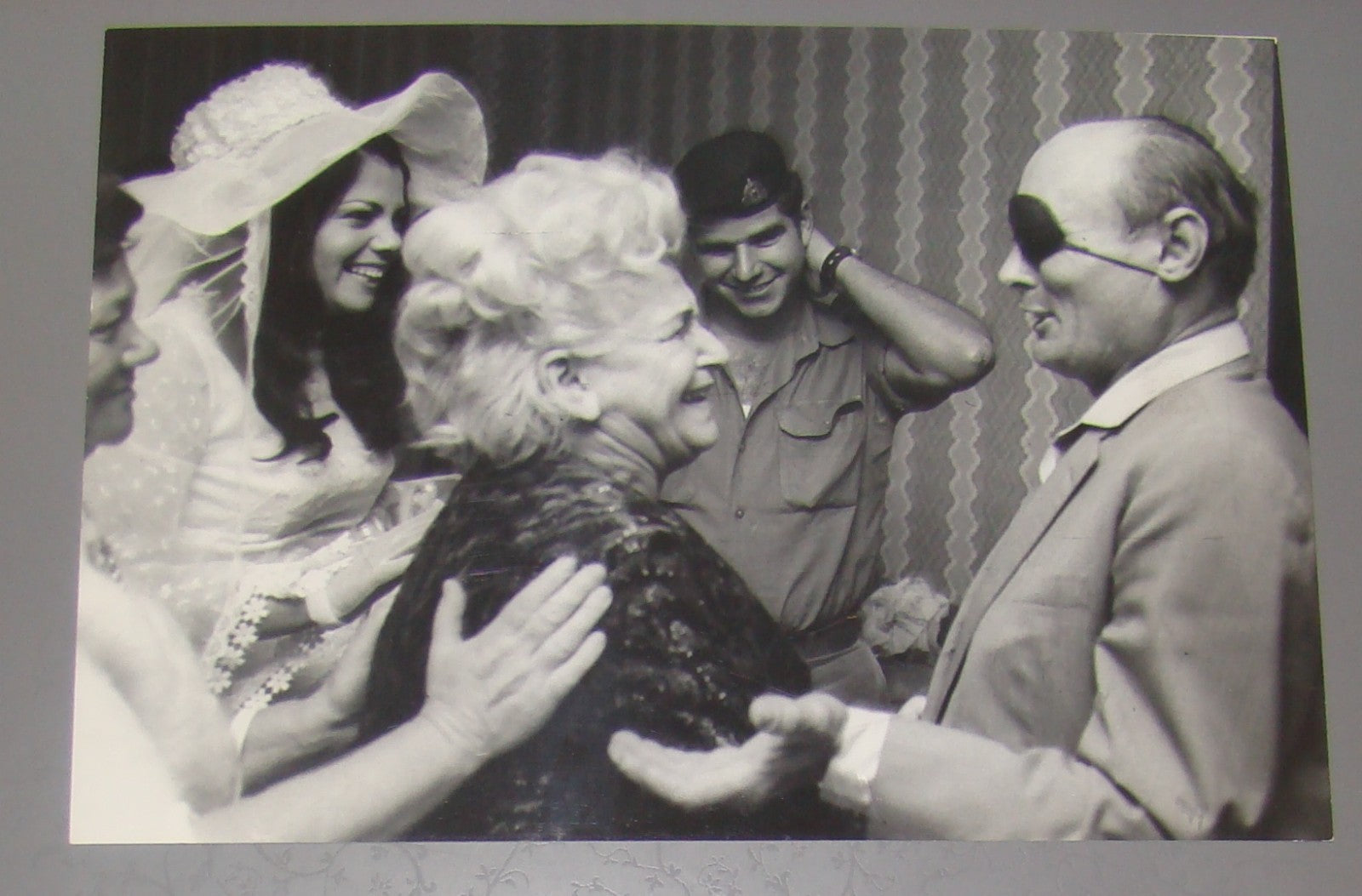 Photo Jewish Wedding 1972 Hanoch Langer Moshe Dayan Rabbi Goren Court Bastards