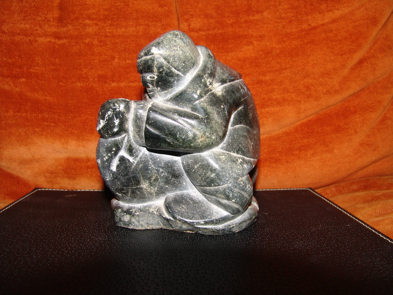 VINTAGE BIG ESKIMO ART INUIT STATUE STONE CARVING SIGNED