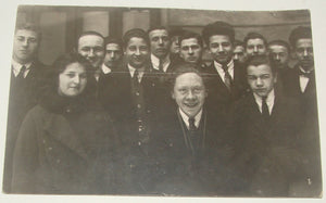 Descriptive image text