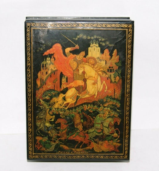 Russia Russian Wood Fedoskino Lacquer trinket box signed Ruslan & Lyudmila