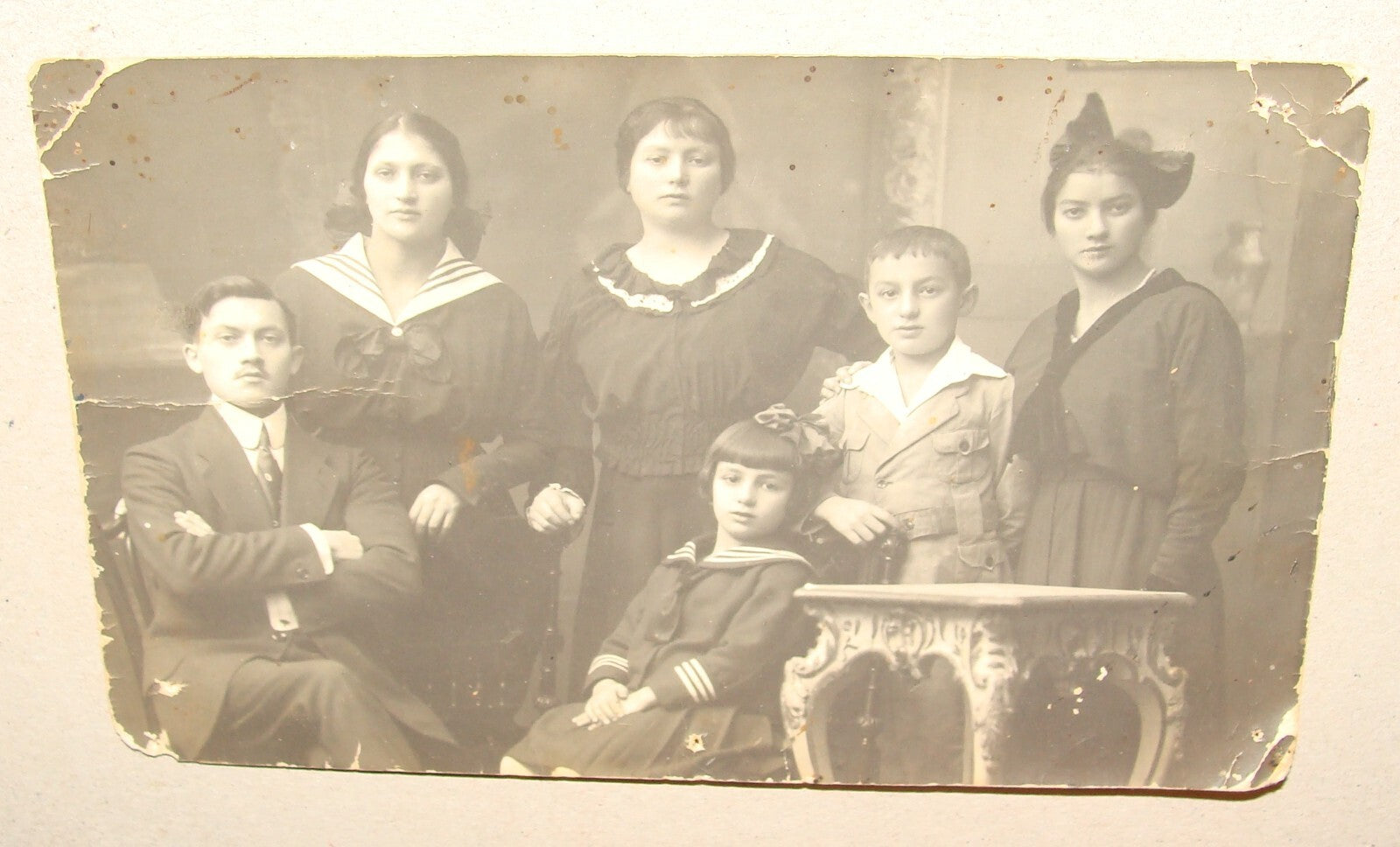 Photo Jewish Judaica 1921 Poland Warsaw Family Yiddish on the back