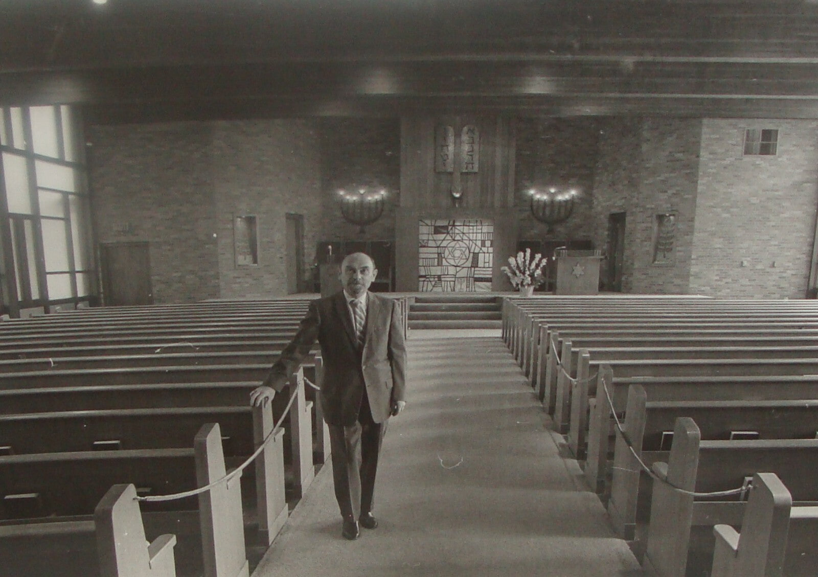 Photo Jewish Community Center New Hampshire Manchester USA Temple Israel