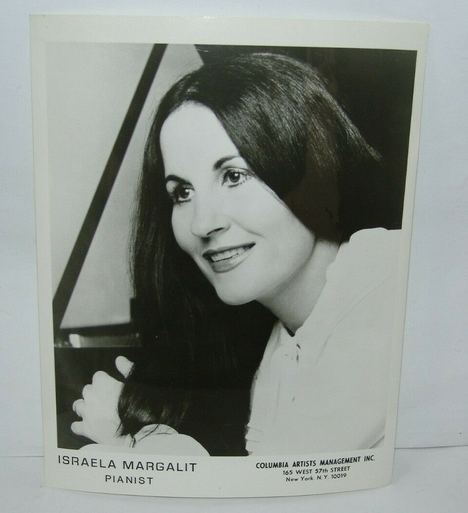 American Pianist Israela Margalit Piano artist press photo