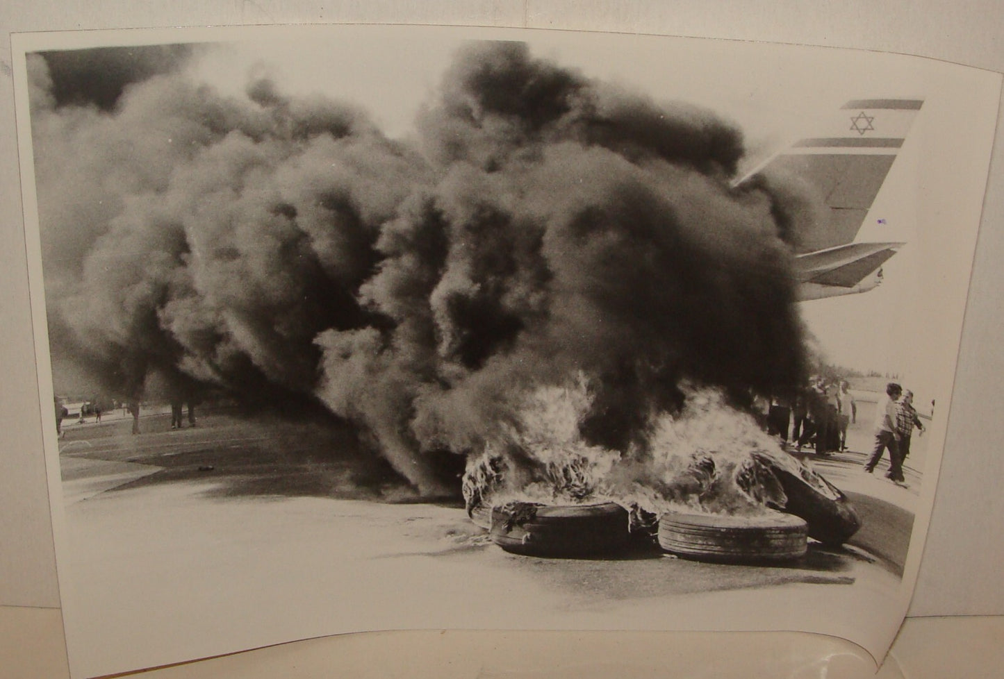 Press Photo Israel EL AL Airlines Workers Strike Protest Economic Crisis 1982