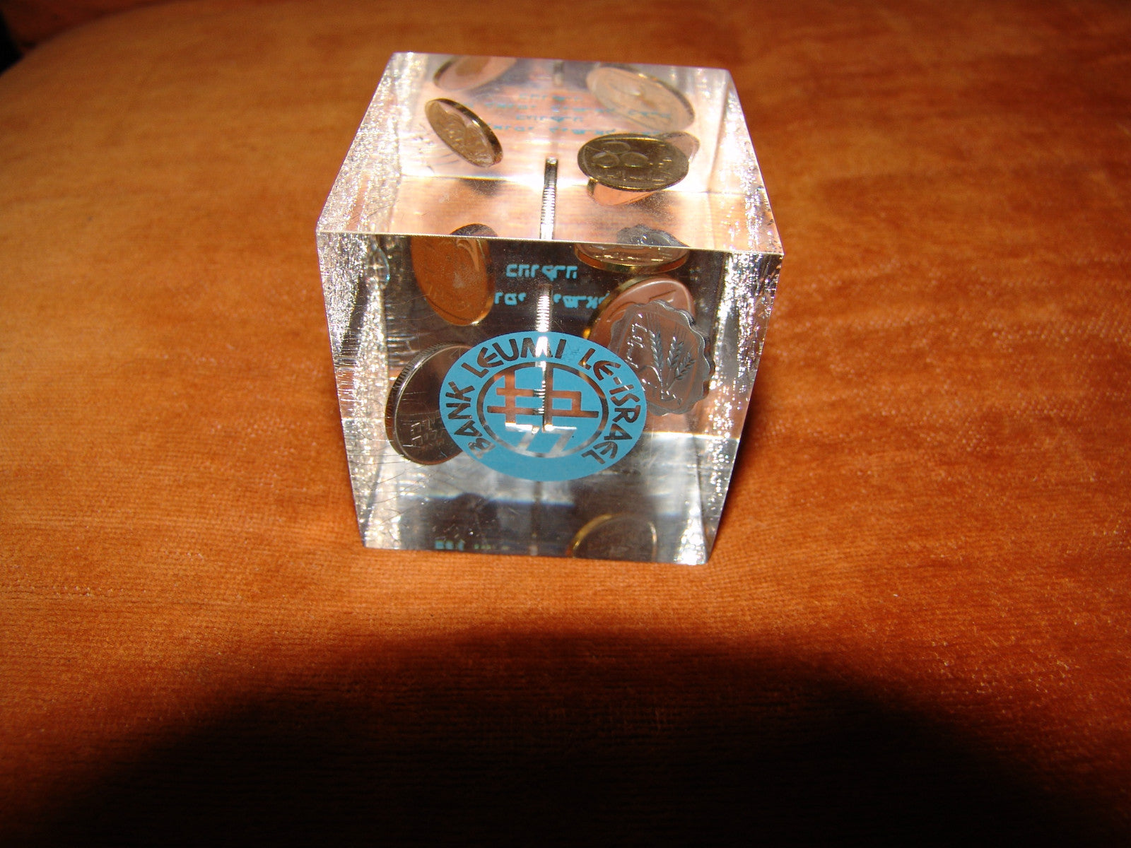 vintage bank leumi 1968 coins paper weight perspecs