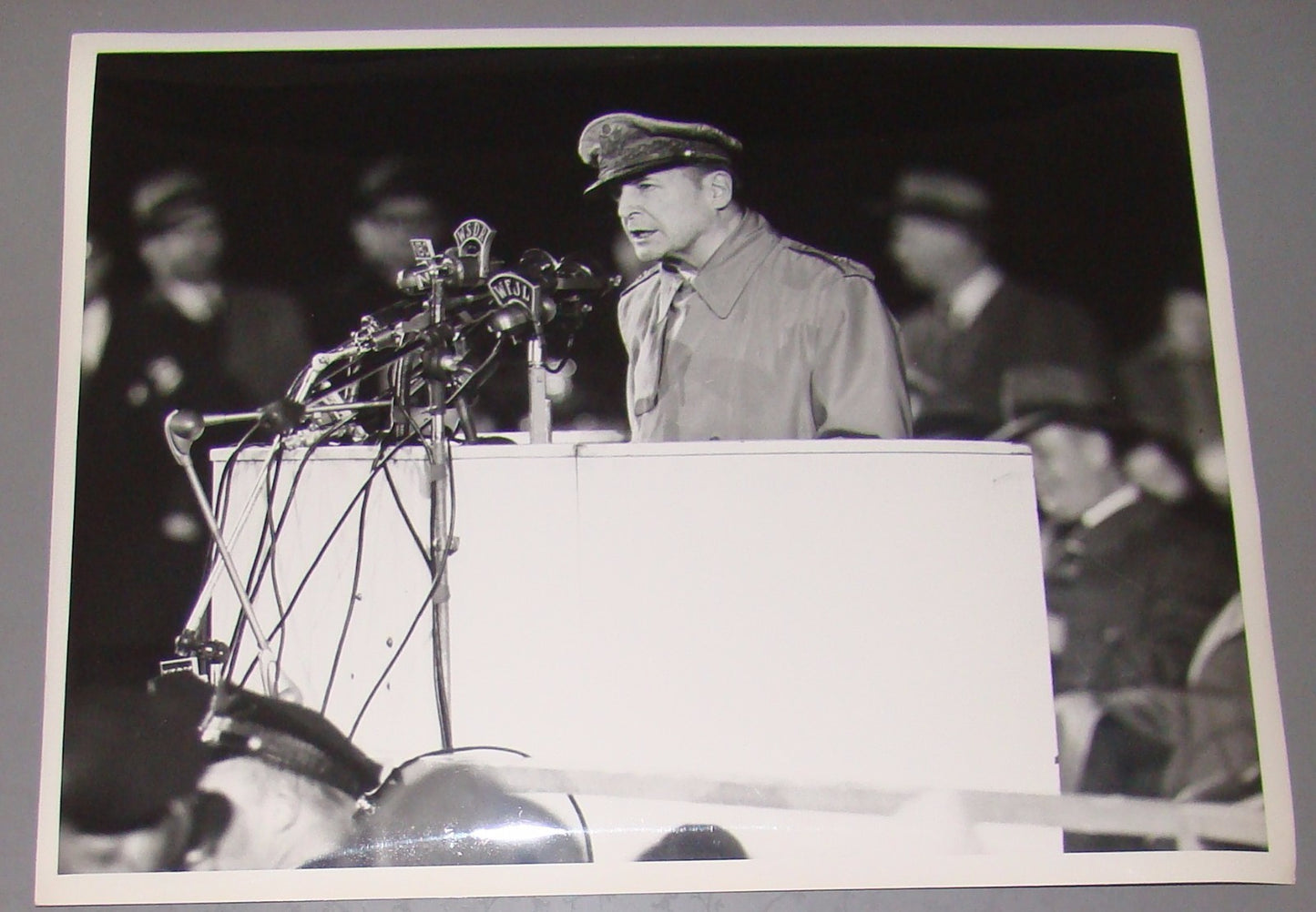 Press photo general Douglas MacArthur US Army Chicago Reception Korea war ww2