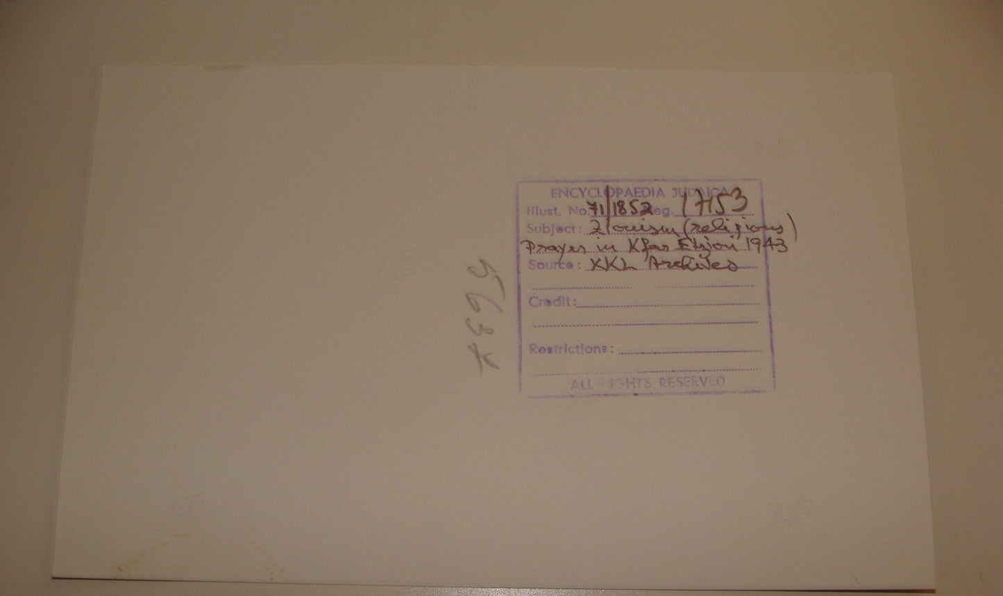 Photo Print Palestine Jewish Judaica Kibbutz Kfar Etzion Israel 1943 Jews Prayer