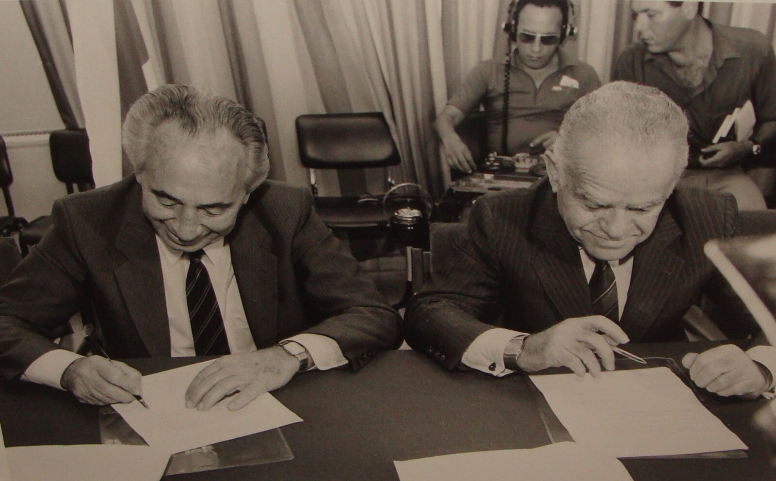 Pol Press Photo Israel Israeli Prime Minister Shimon Peres Vice Yitzhak Shamir