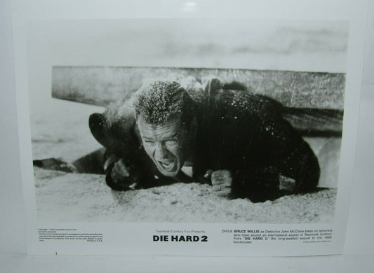 Bruce Willis as John McClane in DIE HARD 2 II movie 1990 20th Century Fox photo