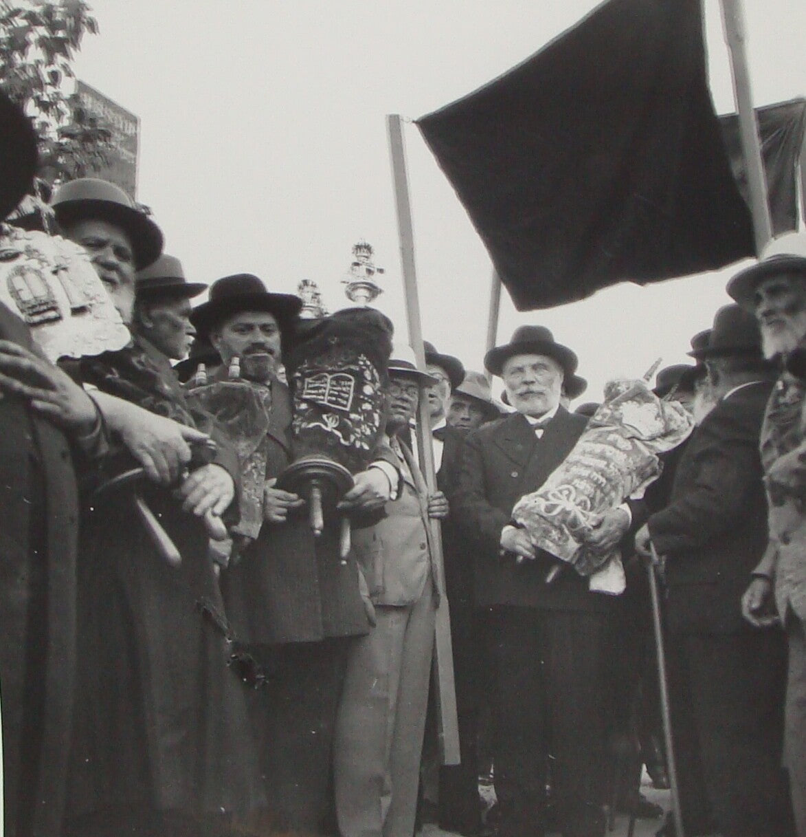 Photo Print, Jewish Judaica Palestine Israel 1930s USSISHKIN Rabbi Torah Scroll