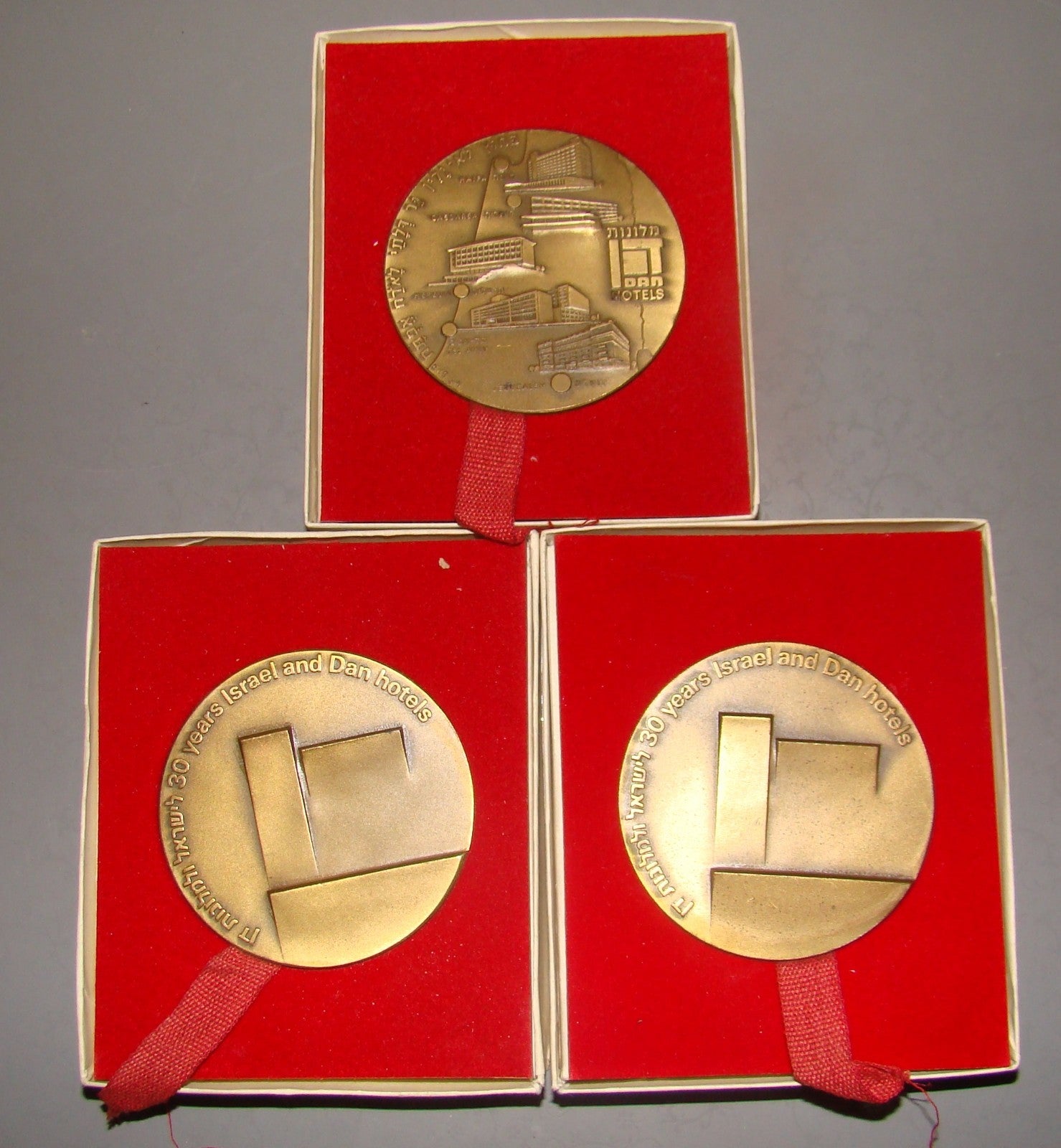 israel government state medal coin DAN HOTEL 30 years X3 LOT +original case