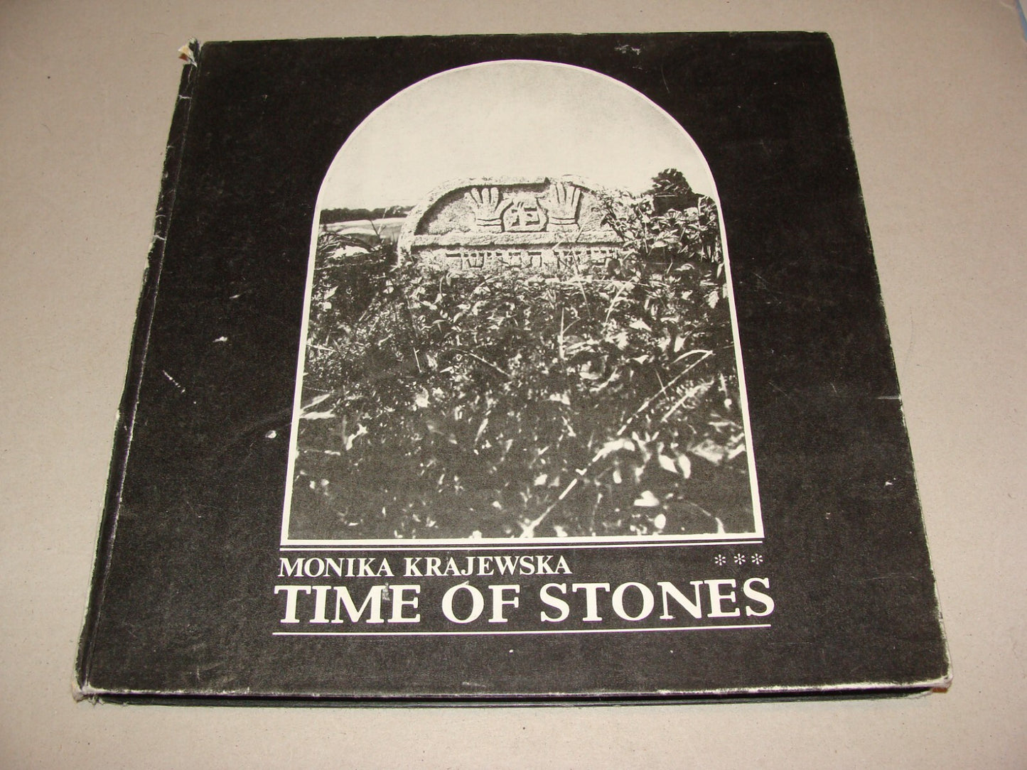 Book Jewish Judaica TIME OS STONES 1983 Poland Warsaw Photo Album History Graves