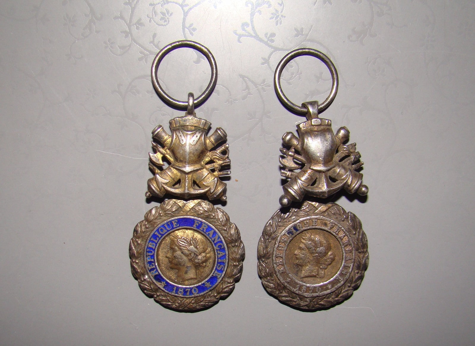 Military Republique of Francaise 1870 Valeur Et Discipline Medal France x2 LOT