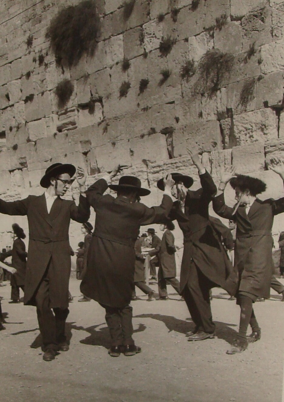 Photo Jewish Judaica Israel Jerusalem Western Wall Religious Chassidic Dancing