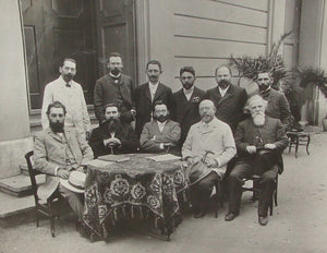 Descriptive image text