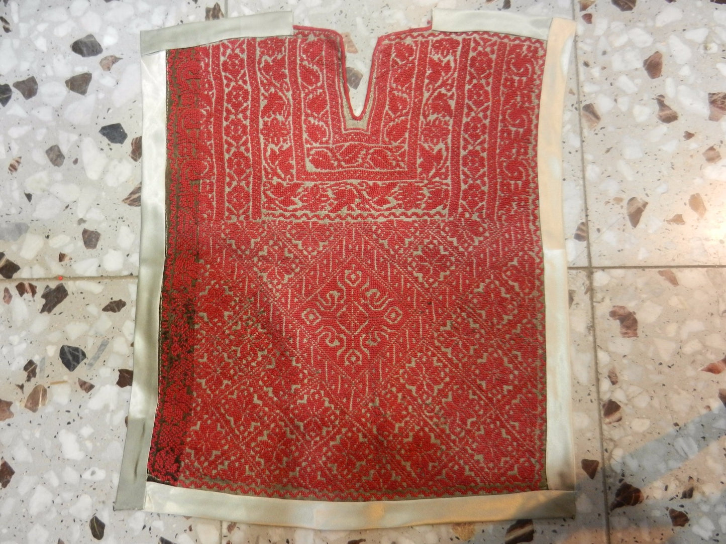 Ad Palestine PALESTINIAN EMBROIDERY DRESS ANTIQUE TRADITIONAL ARABIC FABRIC #