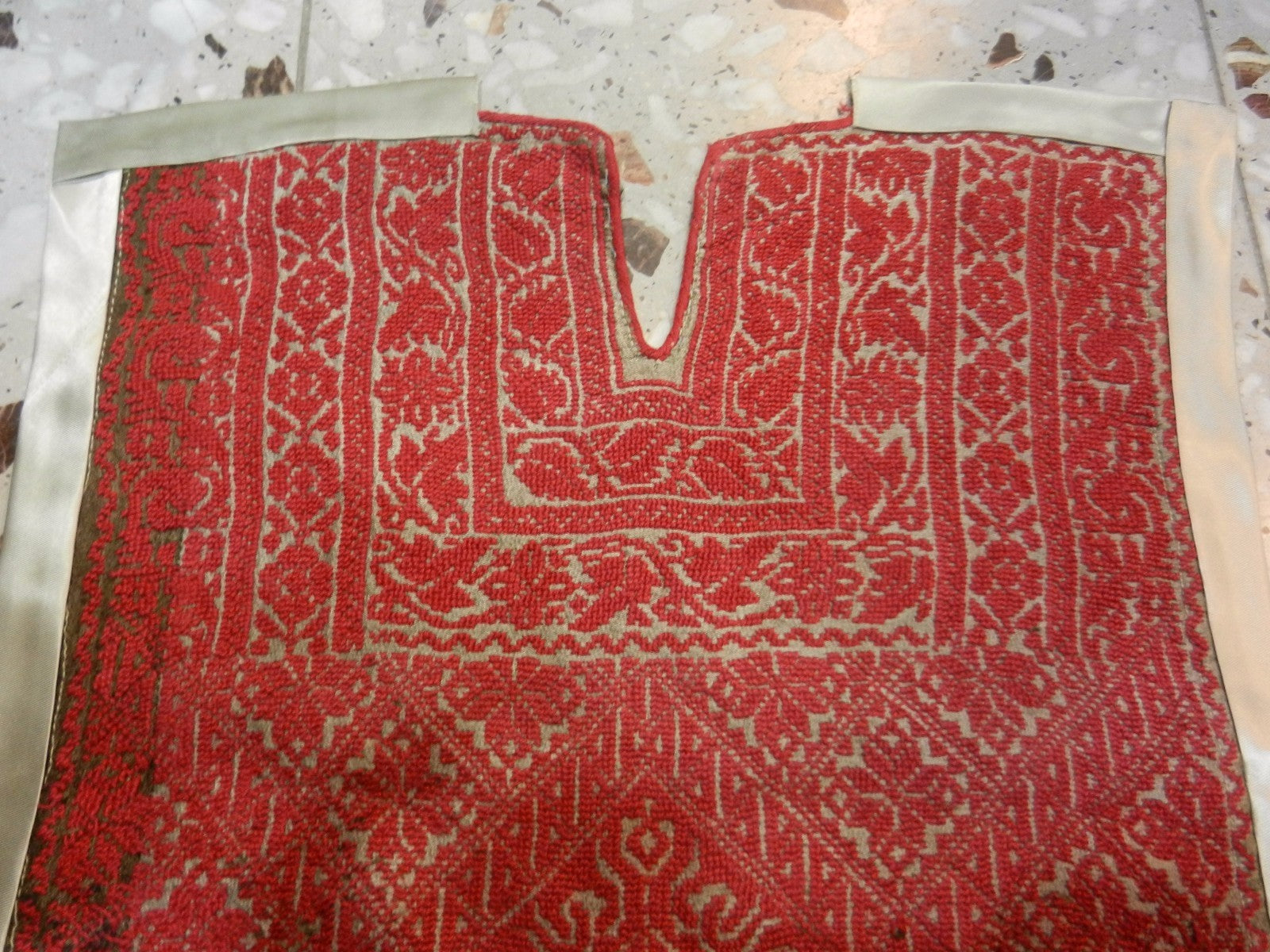 Ad Palestine PALESTINIAN EMBROIDERY DRESS ANTIQUE TRADITIONAL ARABIC FABRIC #